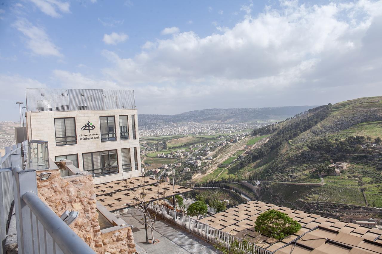 Sindyan Hotel